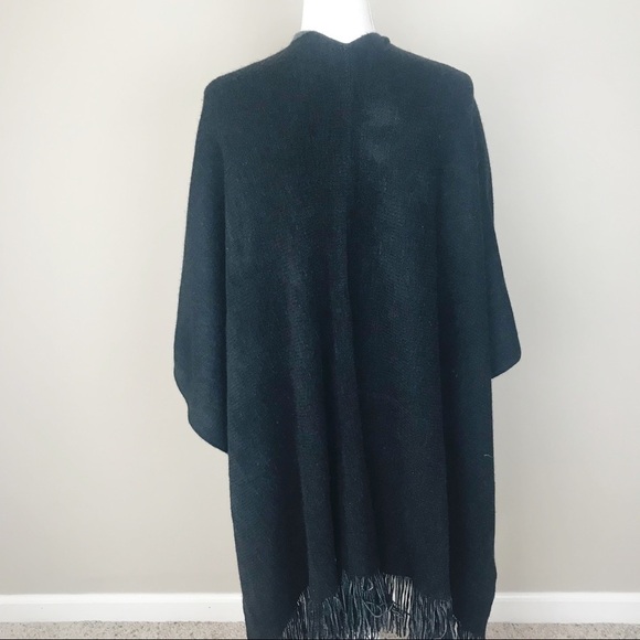 29 Palms Reversible Poncho Wrap One Size - Picture 4 of 7